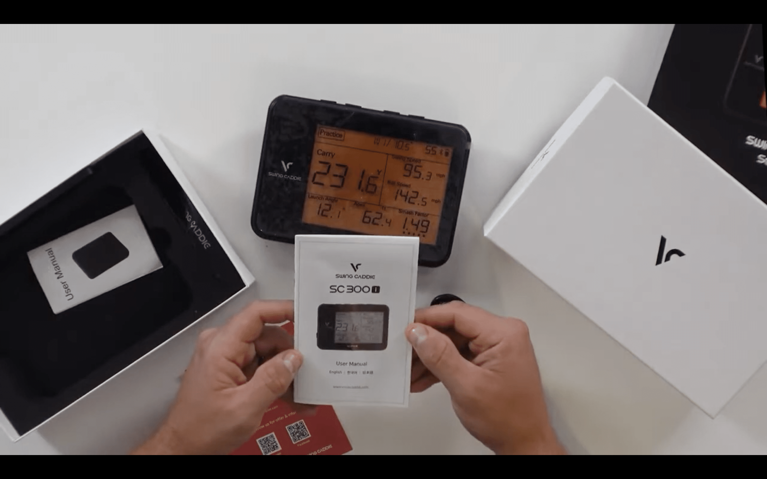 Swing Caddie SC300i golf launch monitor unboxing