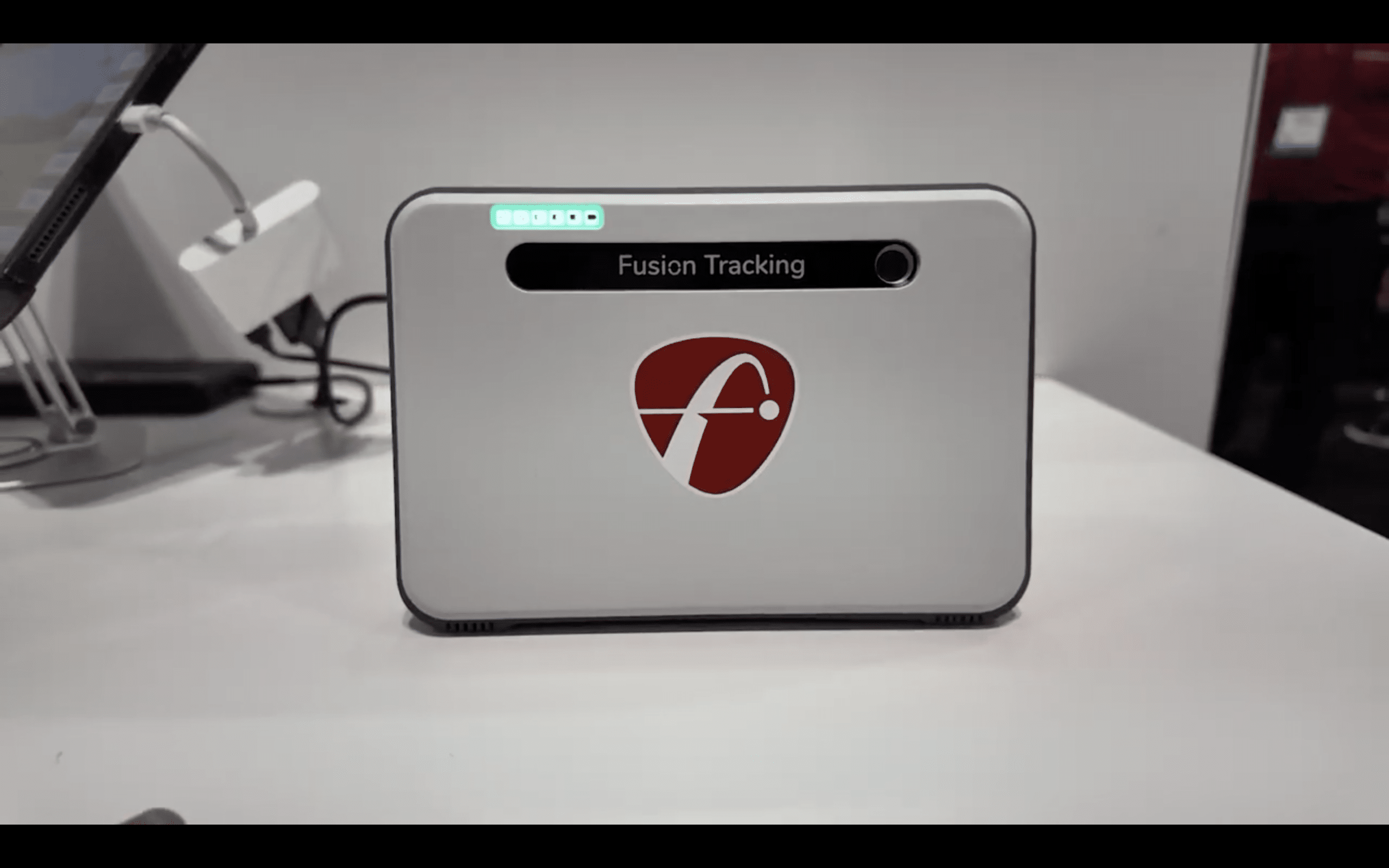 Fusion Tracking device on display table