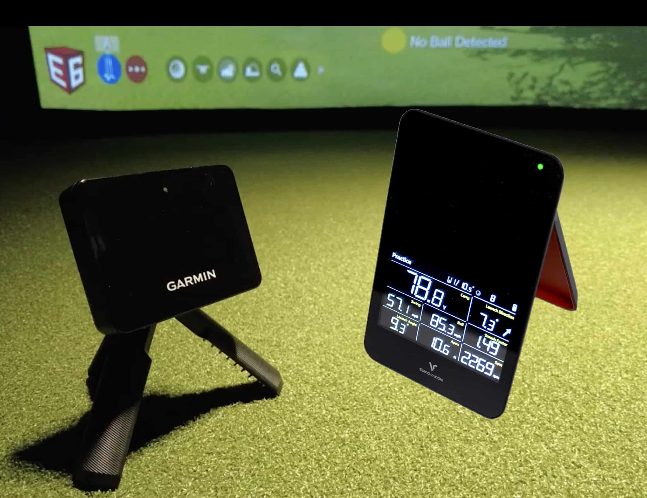 Garmin golf launch monitor and display on turf