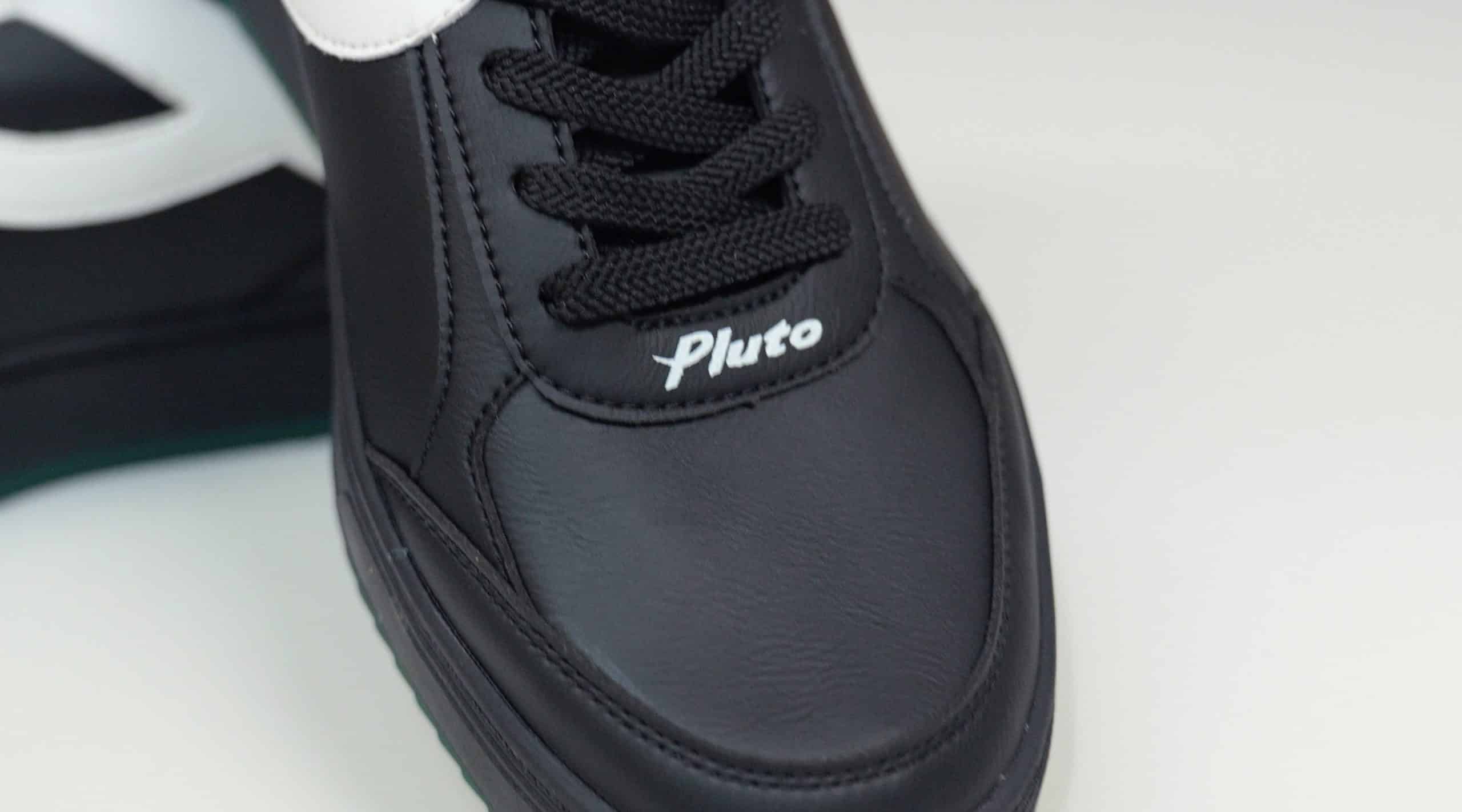 Black leather sneaker with Pluto logo