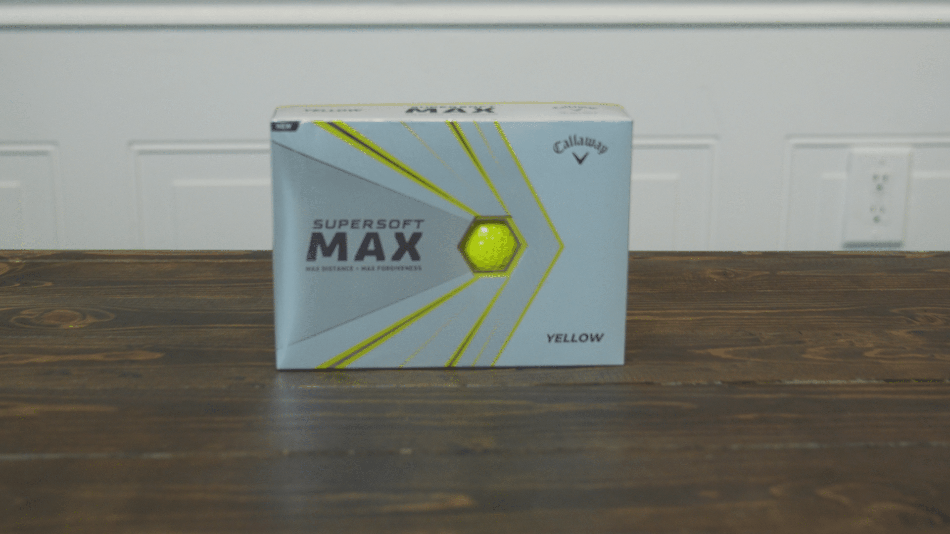 Callaway Supersoft Max yellow golf balls box