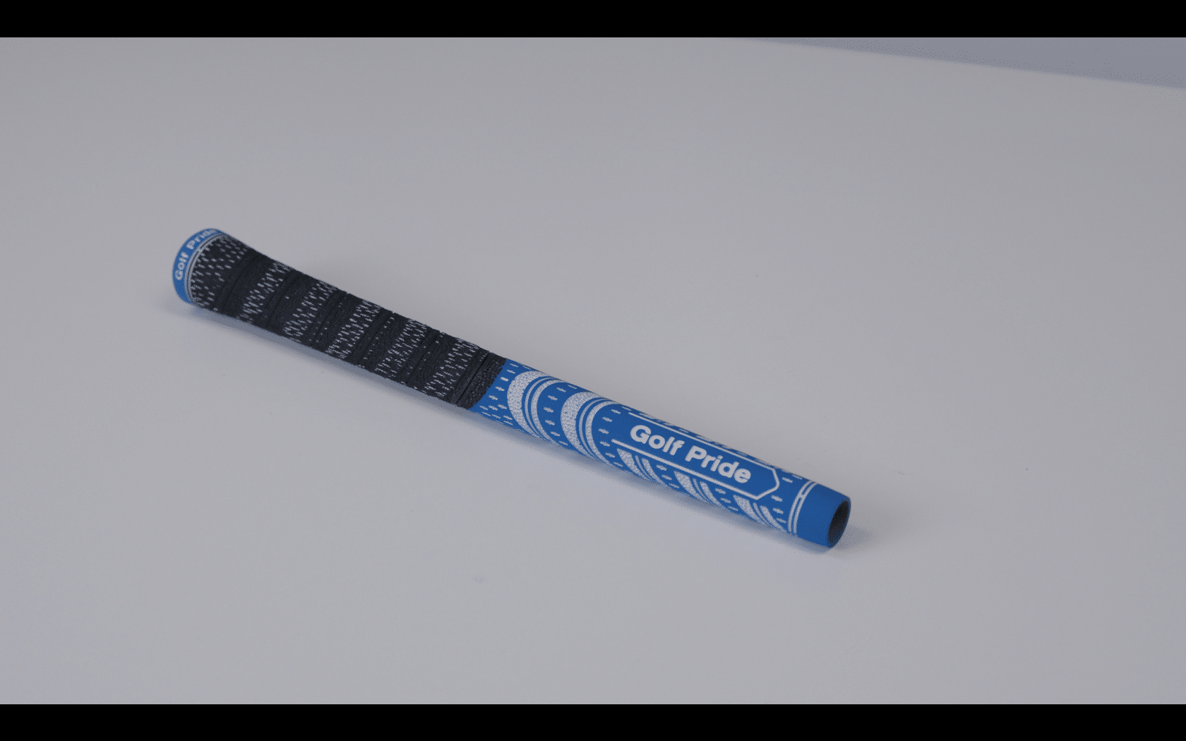 Blue and black Golf Pride golf club grip